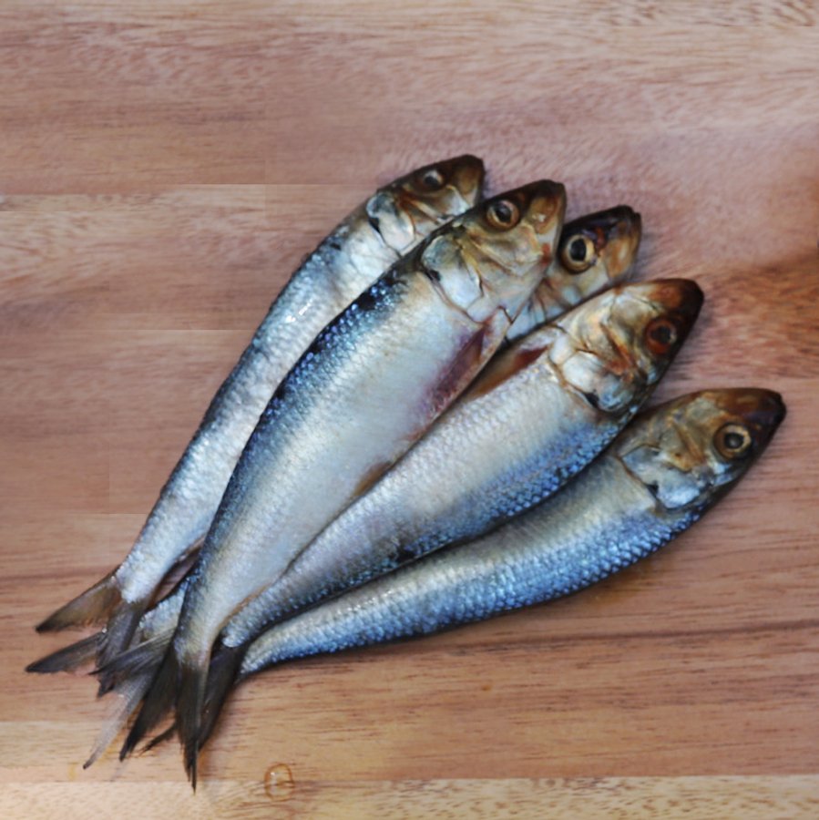 Oma's Pride Frozen Whole Sardines 1lb - Happy Hounds Pet Supply